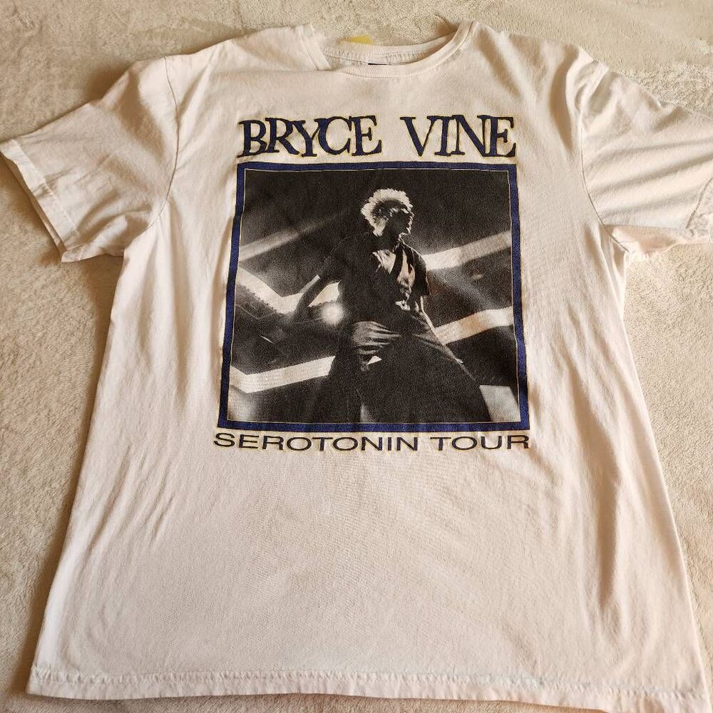 Gildan Bryce Vine Serotonin Tour White Graphic Tshirt Size Large